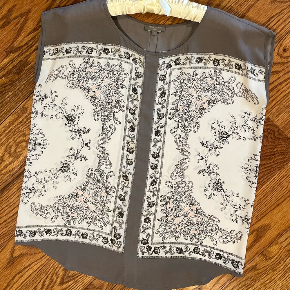 Blouse - Picture 2 of 2